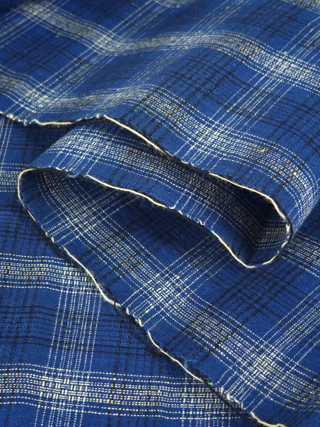 Blue Windowpane Check — source photograph 2, documenting the same textile.