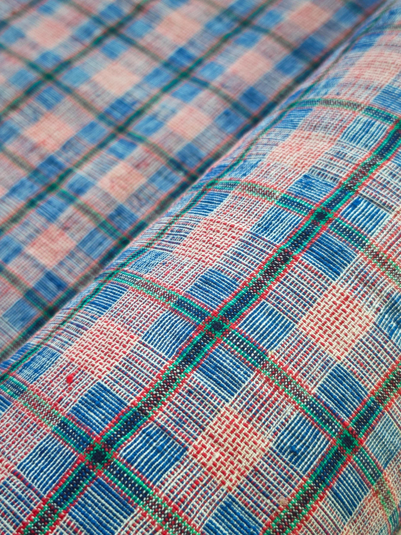 Garden Key — source photograph 6, documenting the same textile.