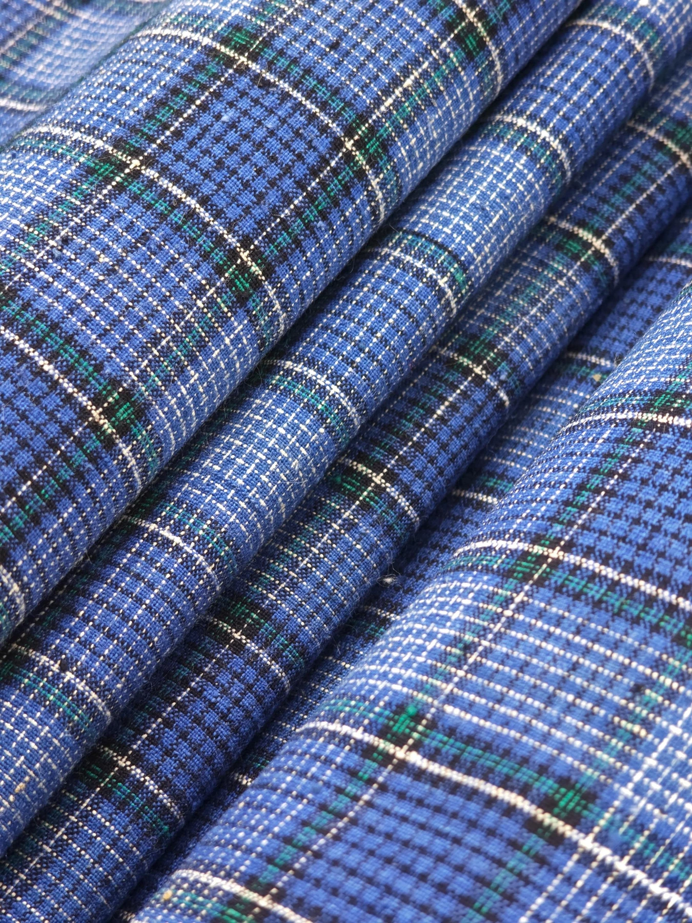 Blue Osmanthus — source photograph 2, documenting the same textile.