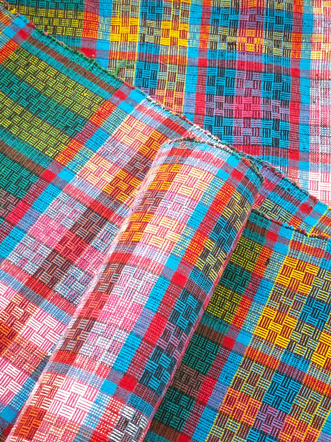 Splendid Days — source photograph 6, documenting the same textile.